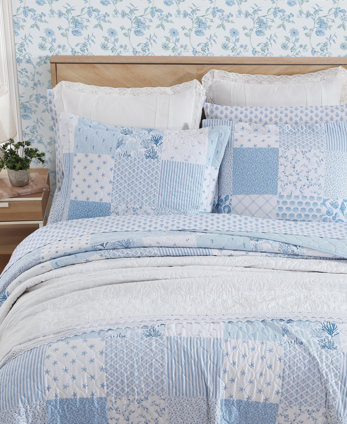 Laura Ashley Colleens Reversible 2 Piece Quilt Set, Twin In Blue