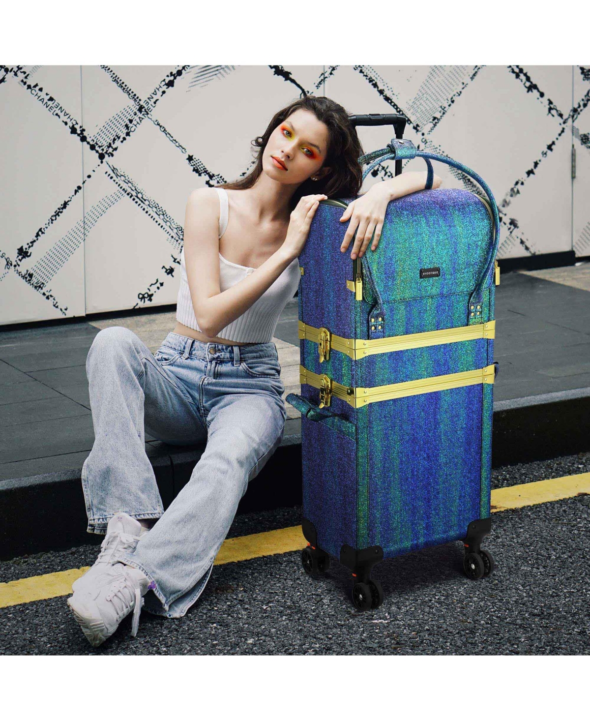 Byootique Malachite Green Makeup Train Case Lockable Rolling Cosmetic Trolley