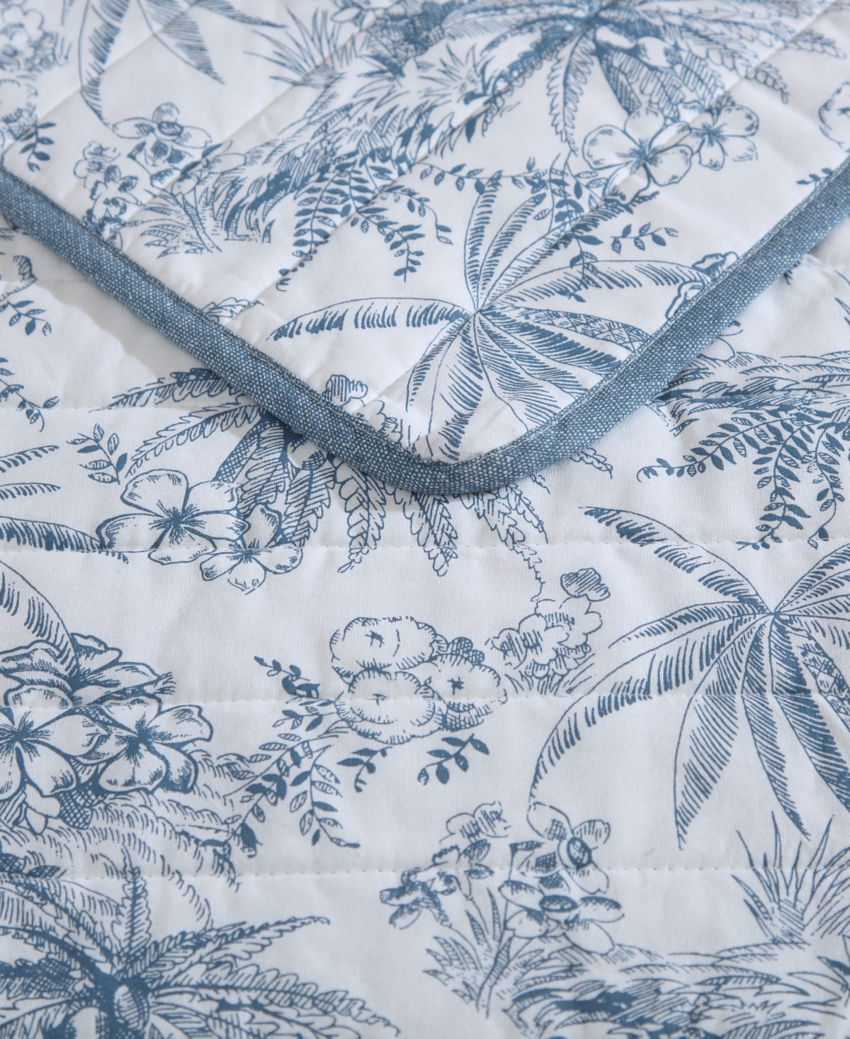 Tommy Bahama Home Pen And Ink Reversible 3 Piece Quilt Set, Full/queen In Indigo