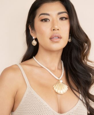 Silk Cord Scallop Shell Pendant Necklace