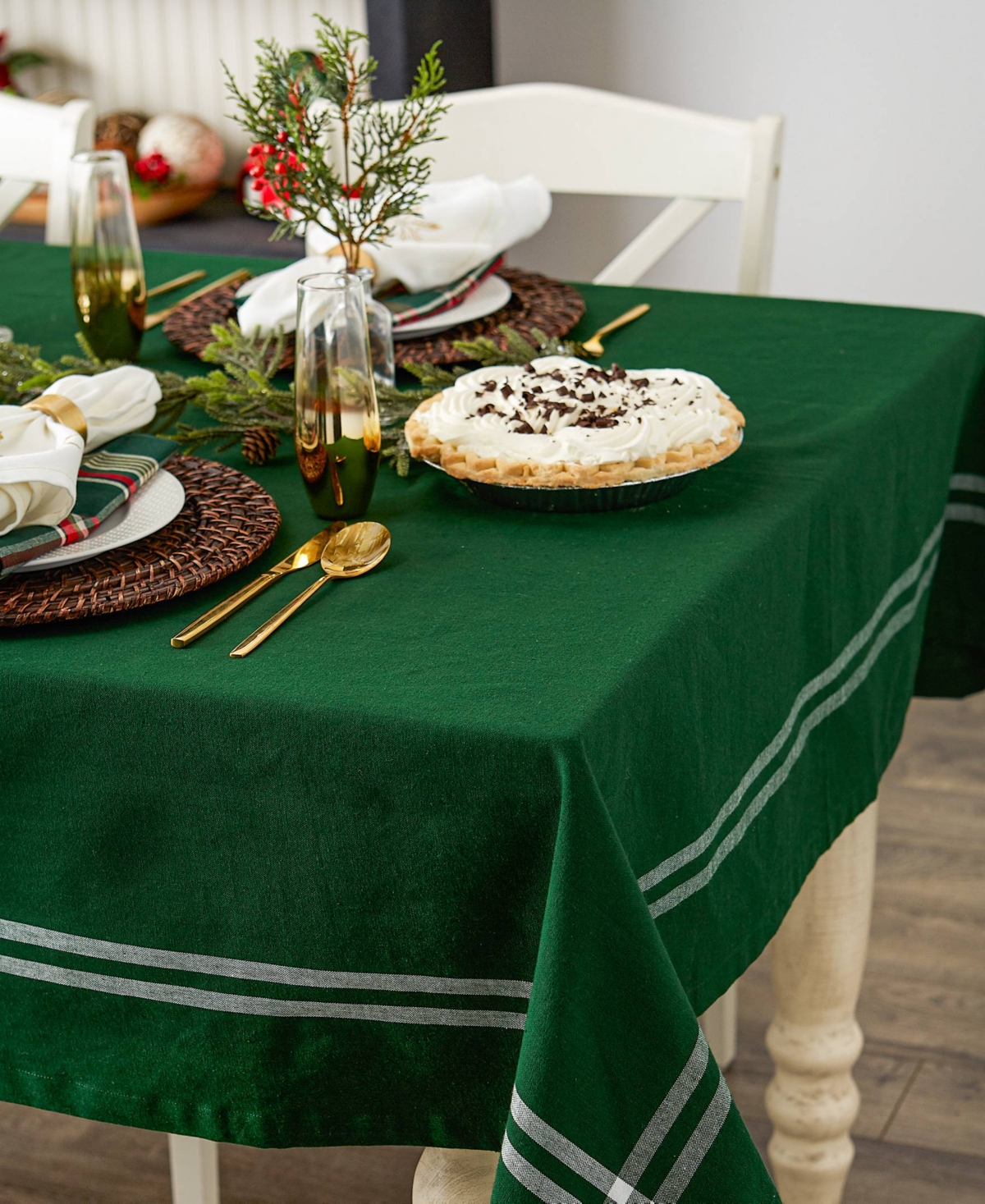 Design Imports Border Stripe Tablecloth, 60x104 Inches