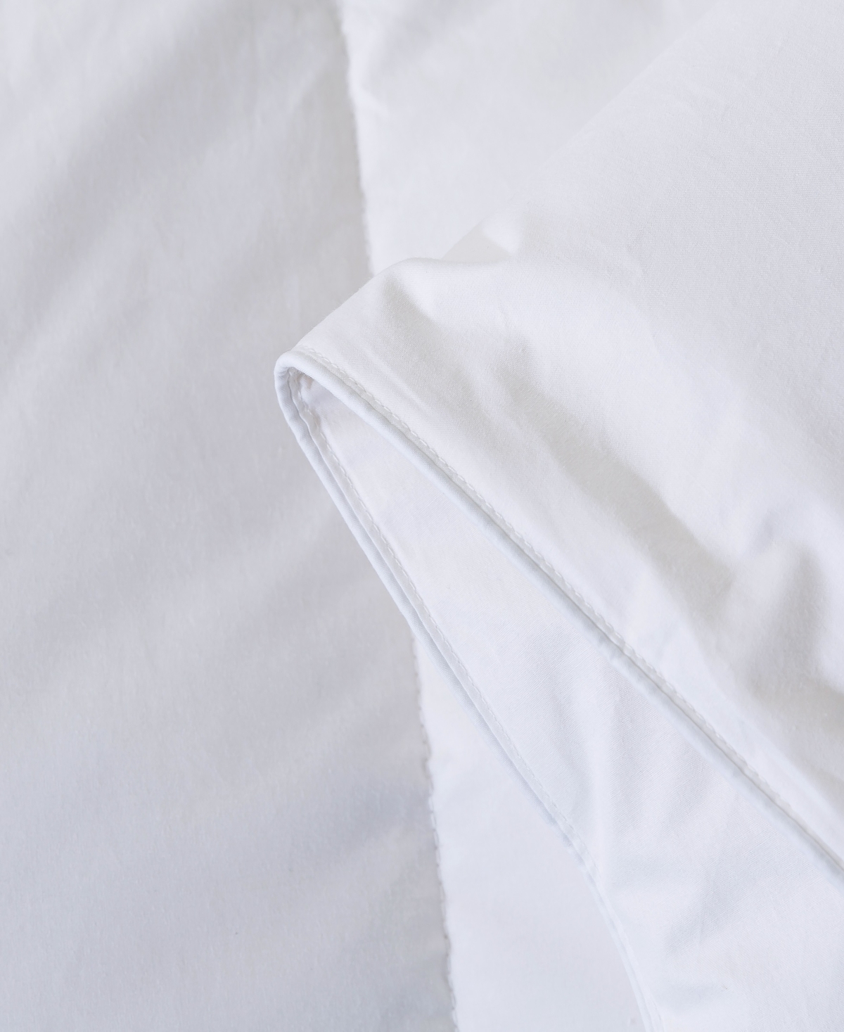 Royal Velvet Heavy WeightGoose Nano Down and Feather Blend Comforter, - White
