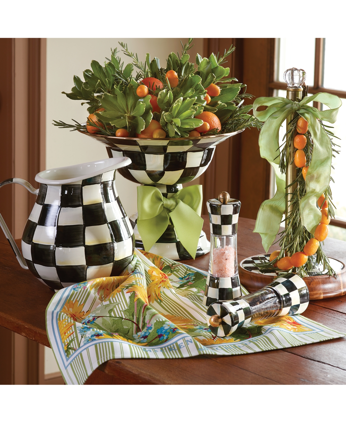Mackenzie-childs Mackenzie Childs Courtly Check Wood Paper Towel Holder In No Color