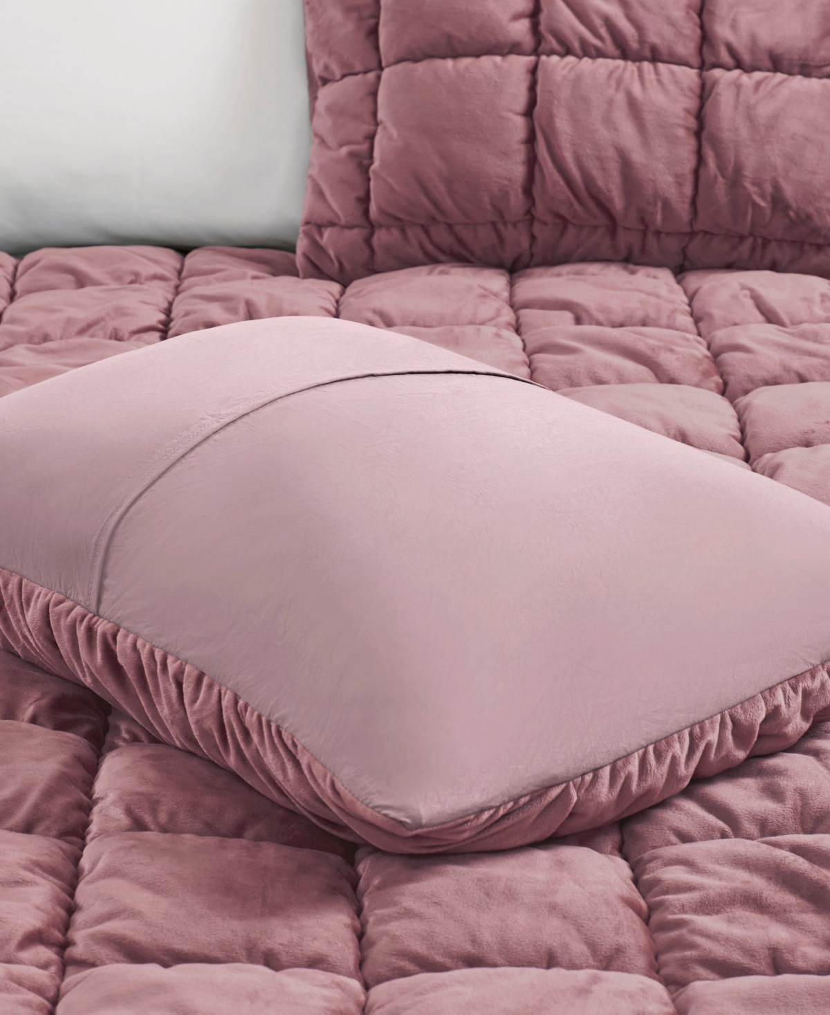 Intelligent Design Velvet Dream Puff -Pc. Comforter Set