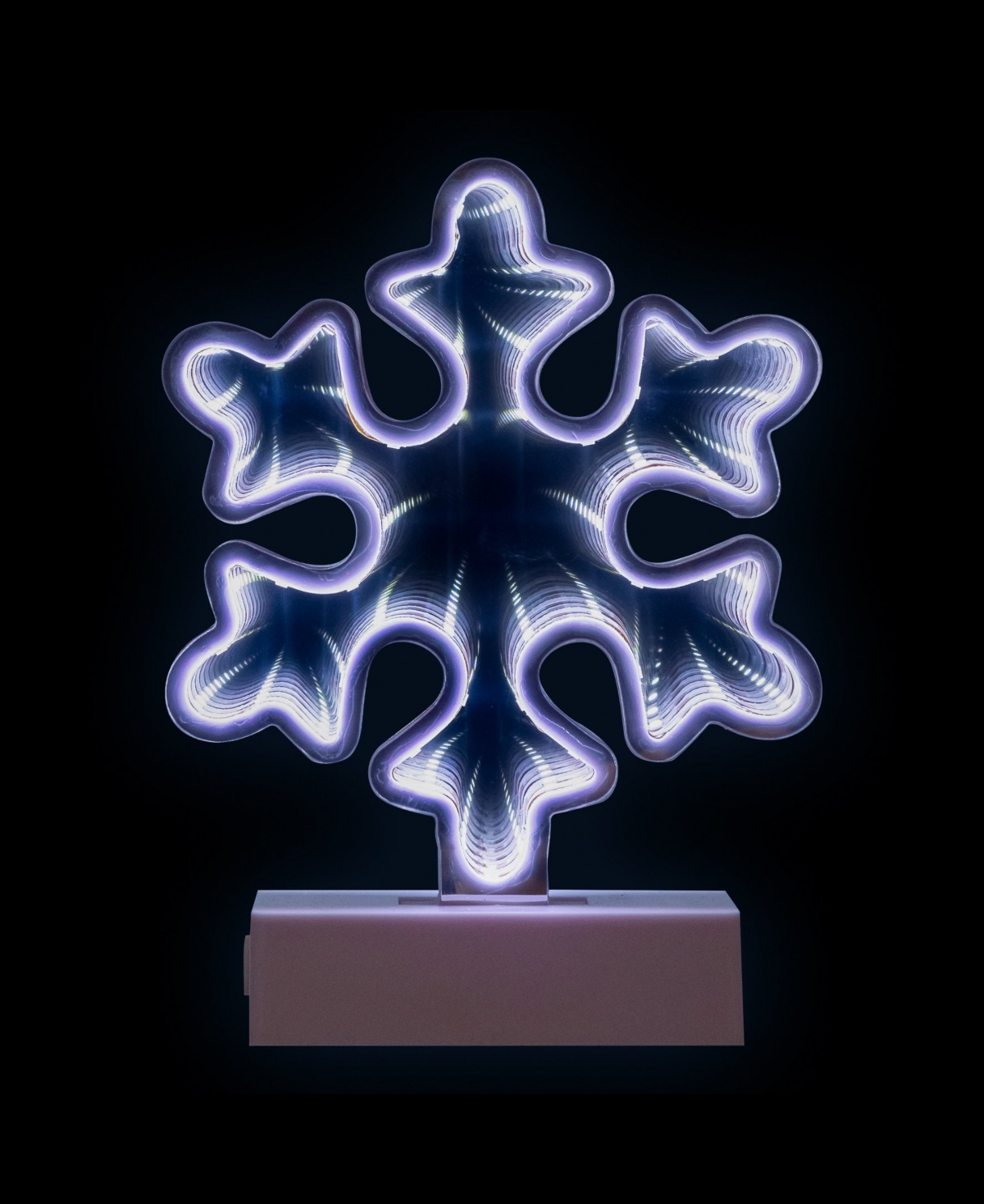 Northlight Led 3d Snowflake Christmas Tunnel Light In White