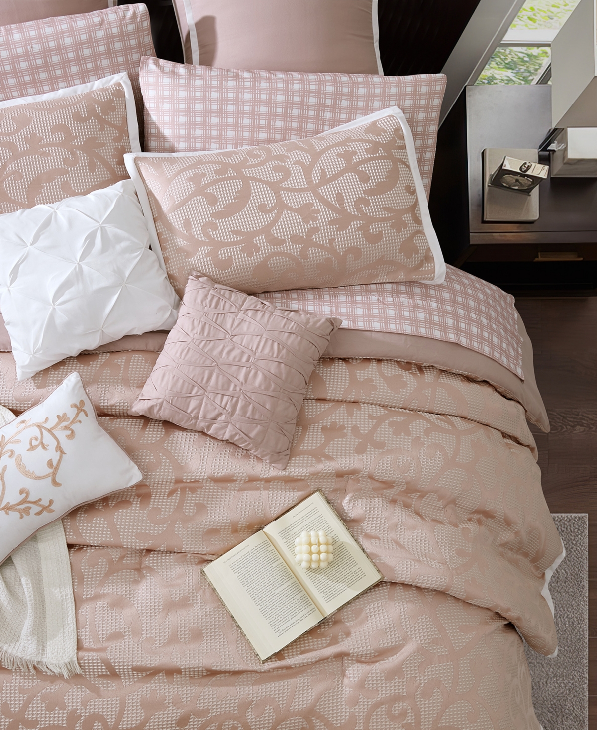 Stratford Park Johnella Paisley 14-Pc. Comforter Set, California King