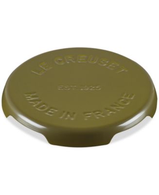 Le Creuset Enameled Cast Iron Signature Round 8.8