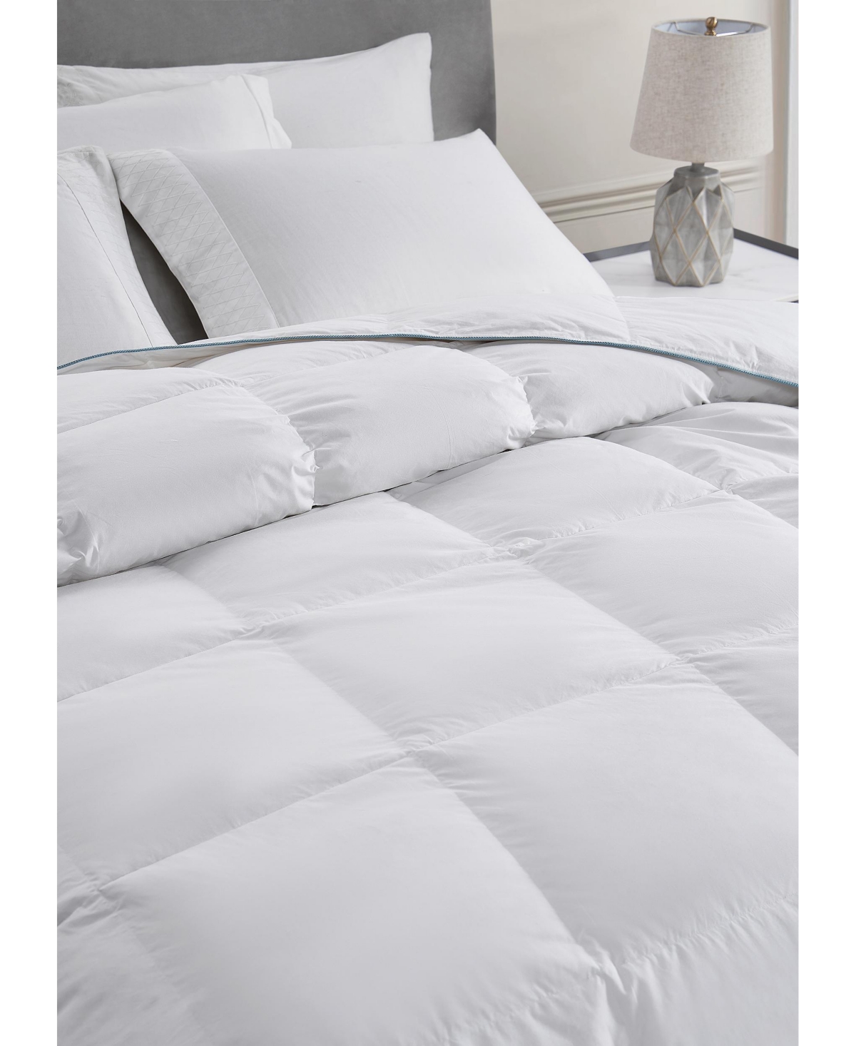 Sleep Climate Temperature Balancing Comforter Featuring 37.5 Technology In White