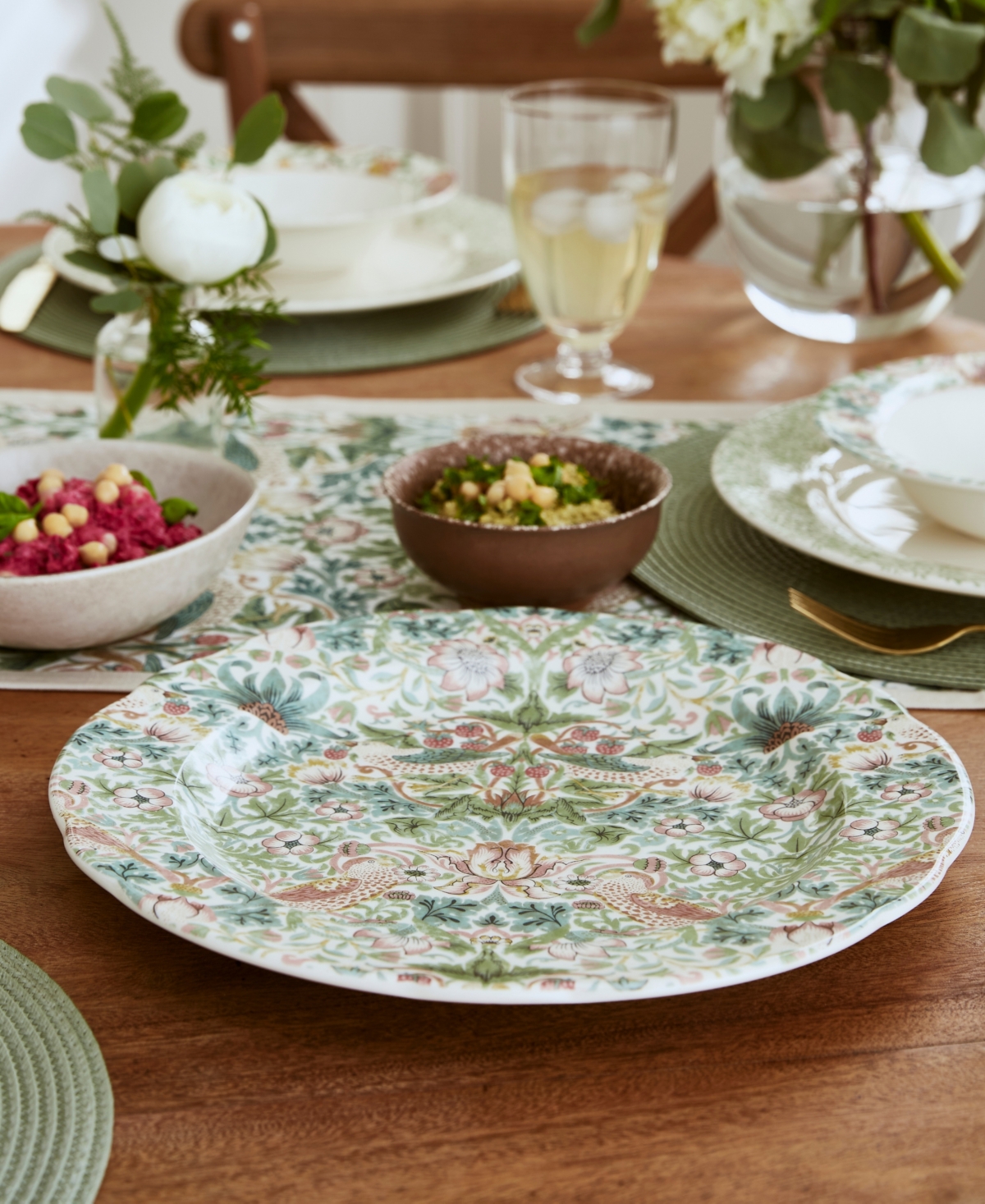 Spode Morris & Co. Strawberry Serving Platter In Multi