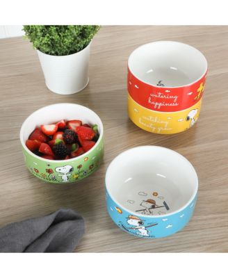 Snoopy 4 Pack Stackable 5.5" Decorate Stoneware Bowl Set