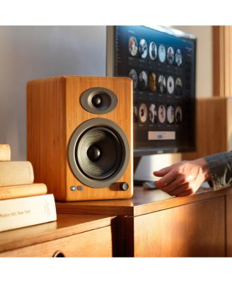 A5+ Classic Powered Bookshelf Speakers - Pair