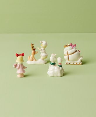 Whoville 4 Piece Figurine Accessory Set
