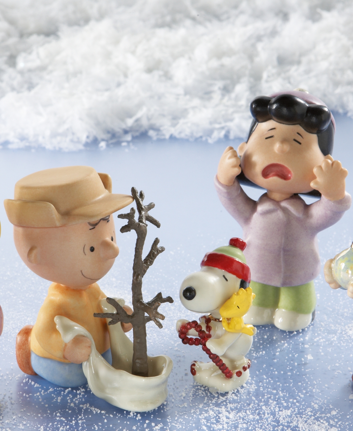 Lenox Snoopy & A Charlie Brown Christmas Peanuts 5 Pc. Figurine Set