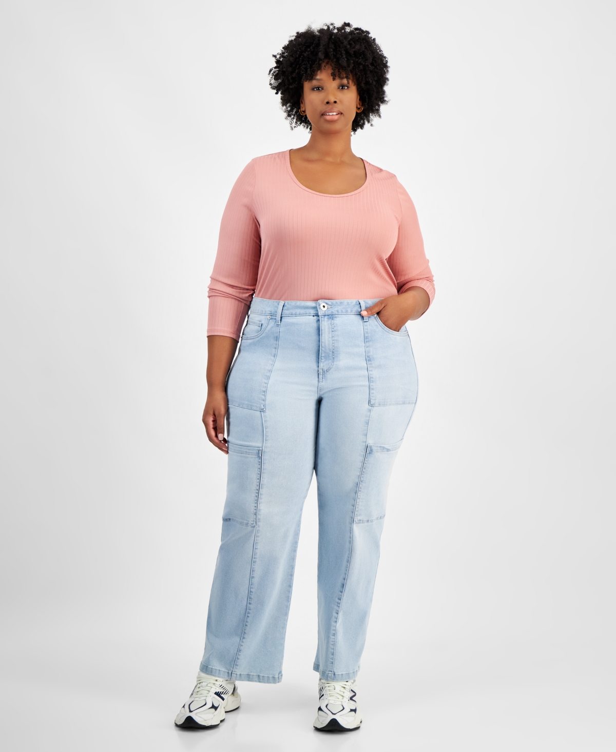 Trendy Plus Mid-Rise Wide-Leg Cargo Jeans - Light Wash