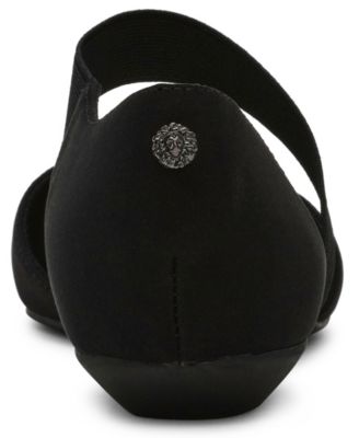 Women's Oksanna Asymmetrical Pointed Toe Flats