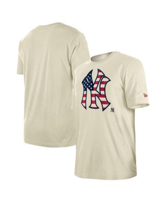 New Era Men's Cream New York Yankees 4th of July Flag Fill T