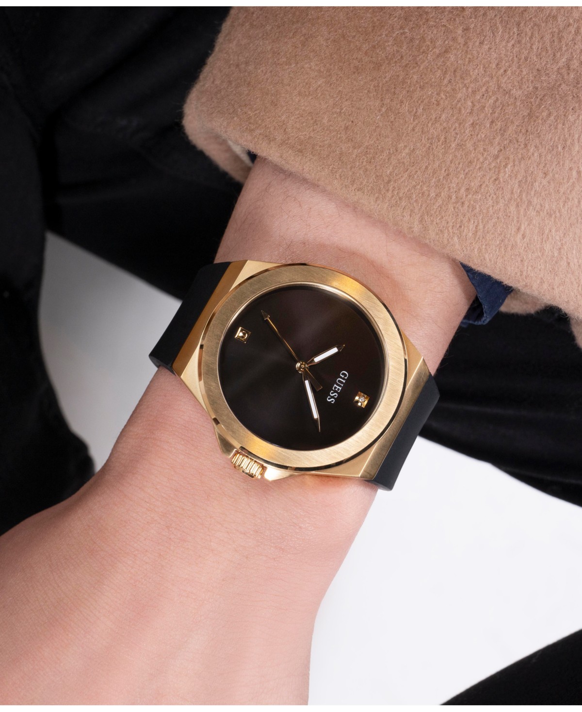 Мужские наручные часы GUESS Analog на чёрном силиконовом ремешке 44 мм — фото 7