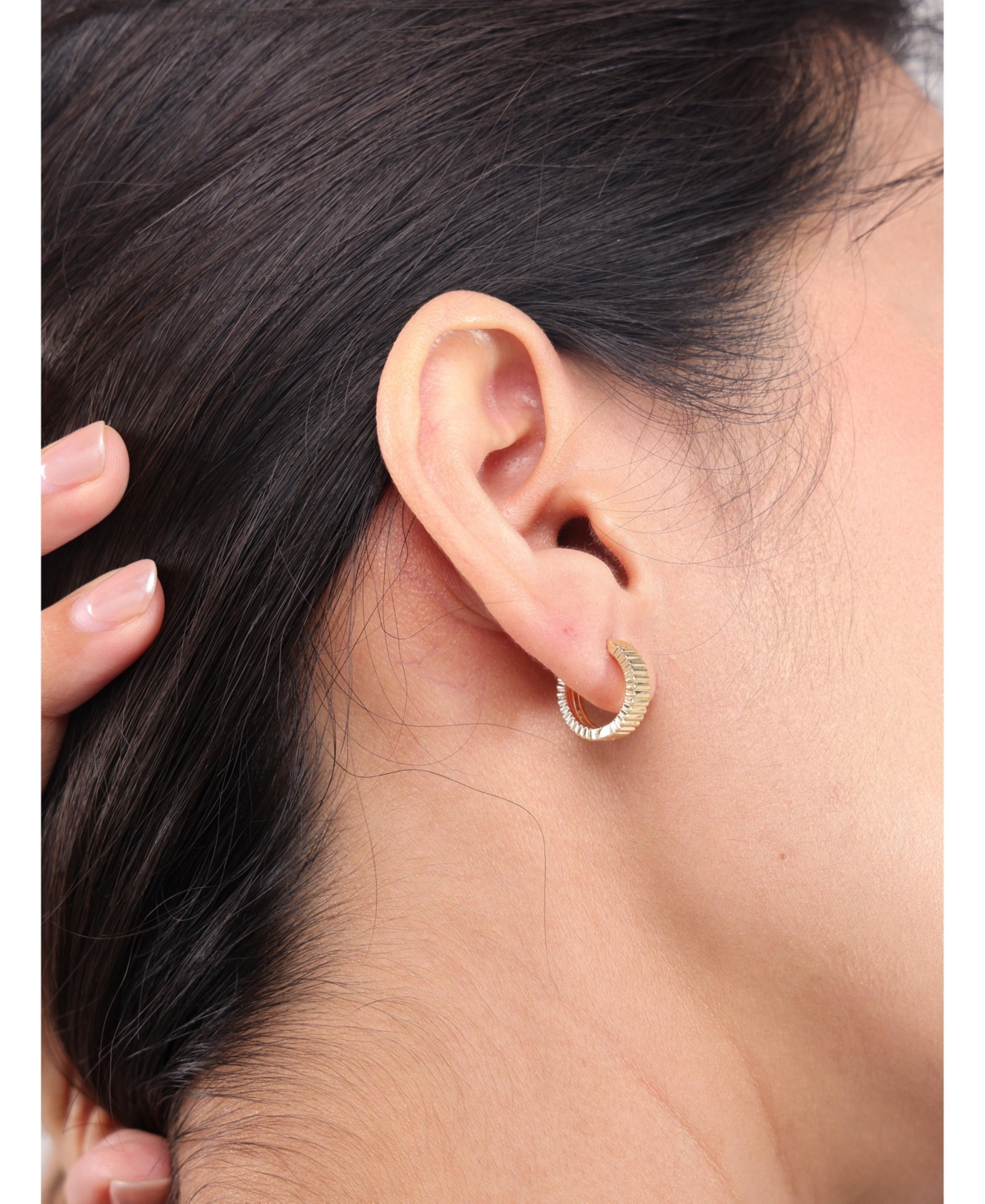 Devata 14K Gold Ribbed Hoop Earrings