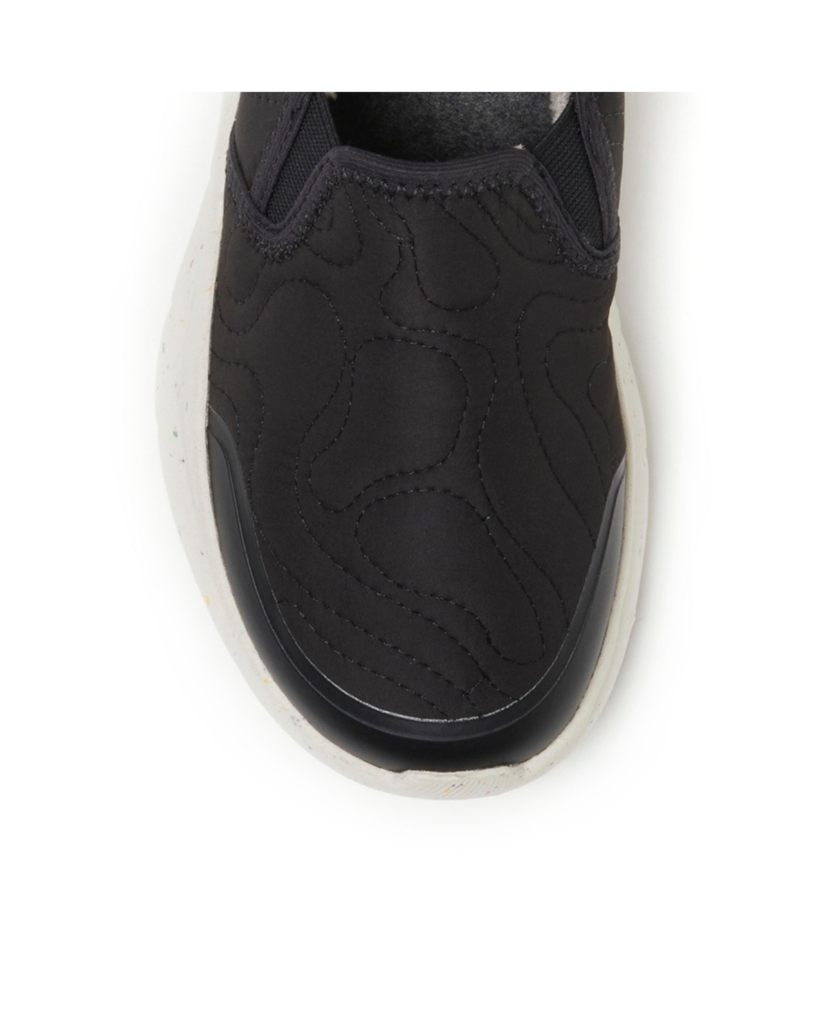 Dearfoams Women's ReGrind Crimson Lightweight Slip-On Sneaker