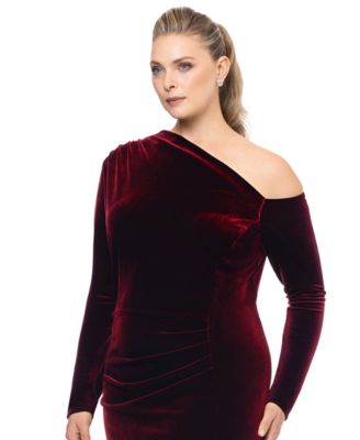 Plus Size Cold-Shoulder Velvet Gown