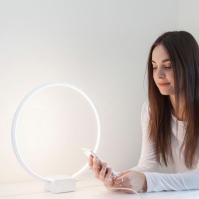 Circle 15" Dimmable Modern LED Desk Lamp with USB Port