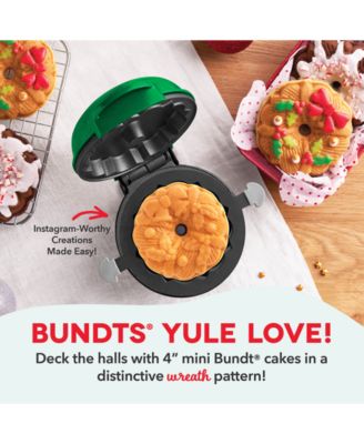 Mini Wreath Bundt&reg; Cake Maker