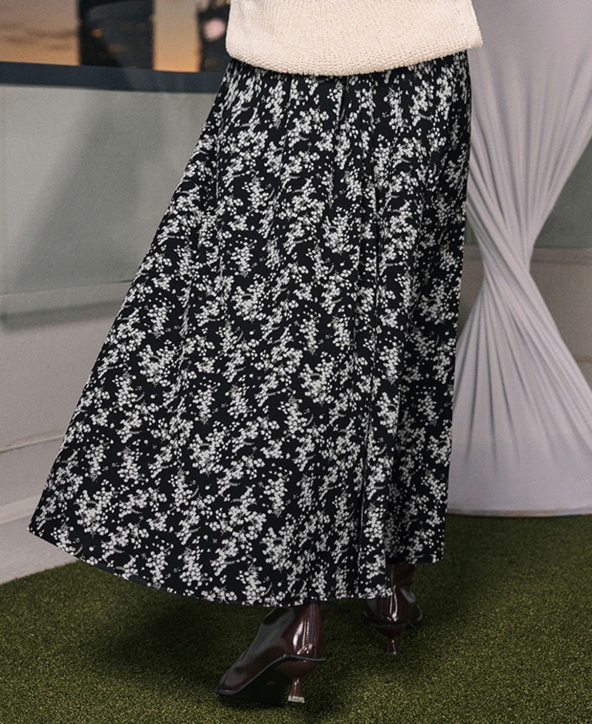 Cupshe Women'sDitsy Front Button Maxi Skirt - Black