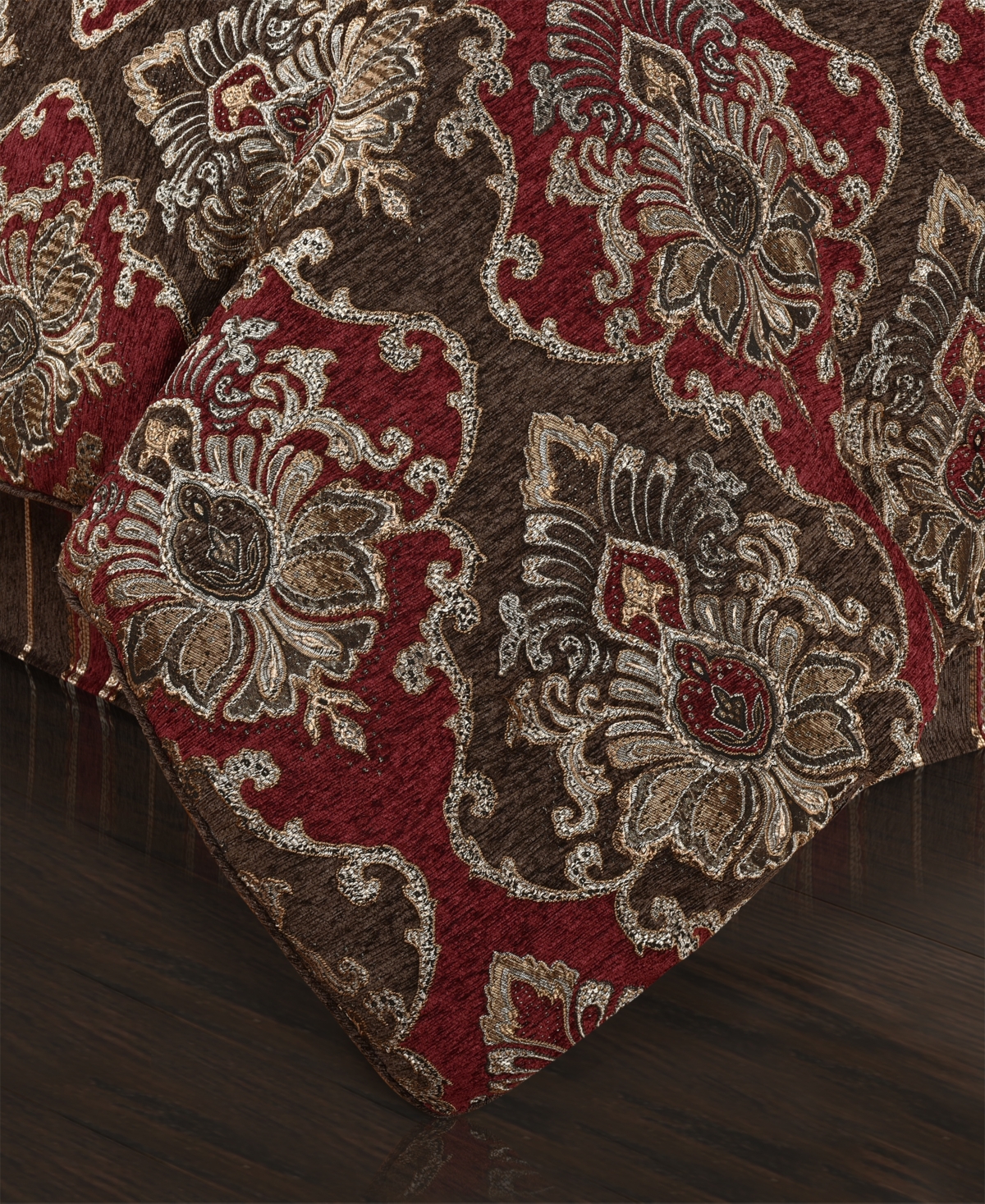 J Queen New York Cerino 4-pc. Comforter Set, California King In Chocolate