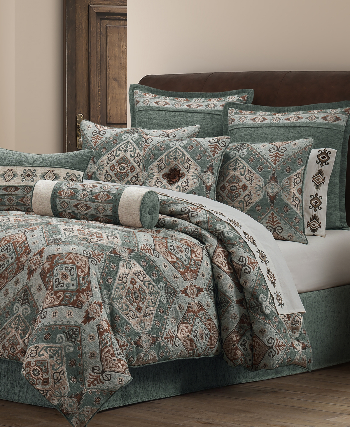 J QUEEN NEW YORK TELLURIDE 4-PC. COMFORTER SET, QUEEN 