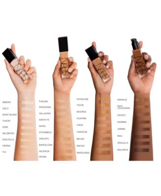 Natural Radiant Longwear Foundation, 1 oz.