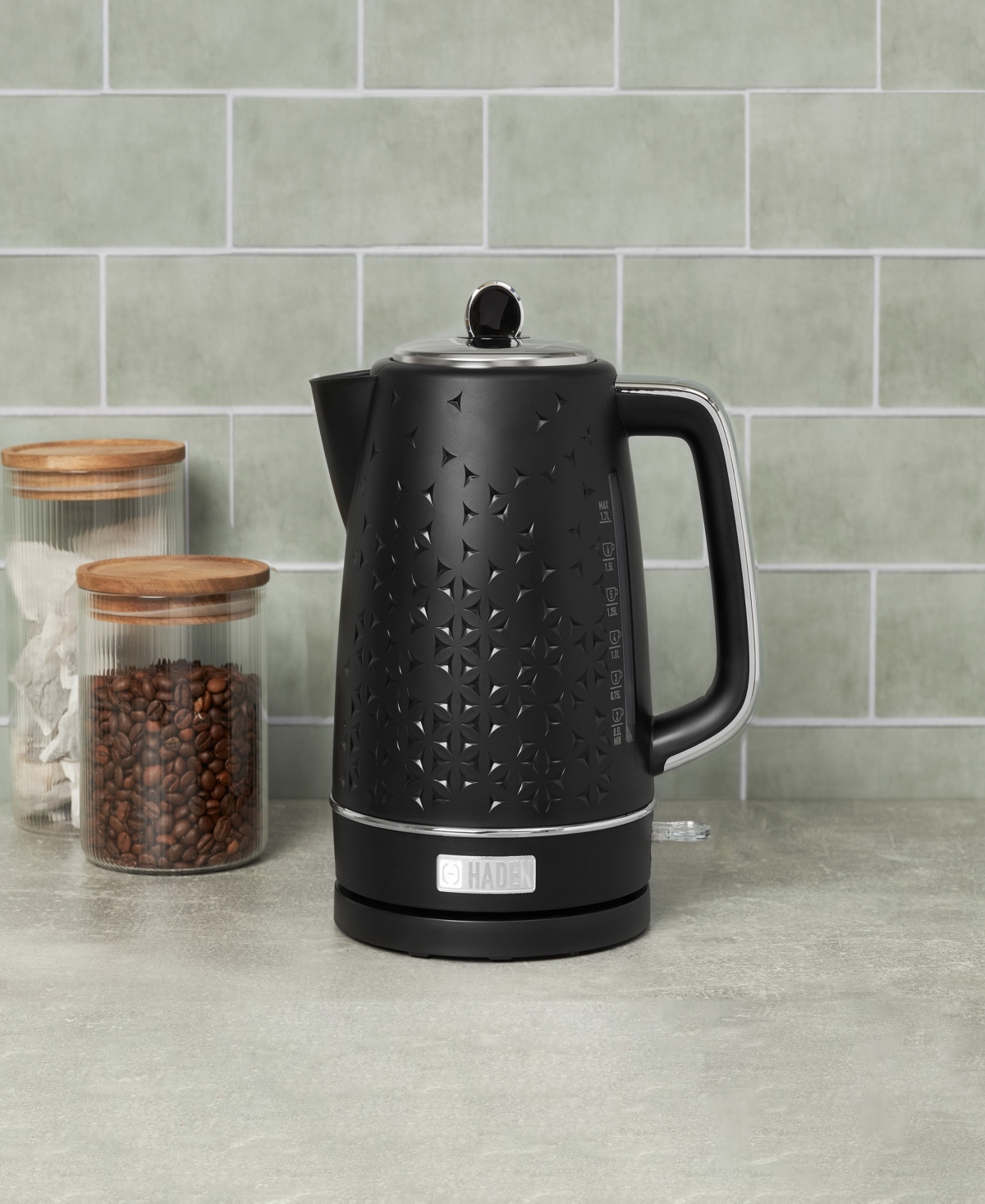 Haden Starbeck 1.7 L-7 Cup Cordless Electric Kettle In Black,chrome