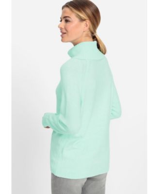 Women's Cable Knit Turtle Neck Sweater