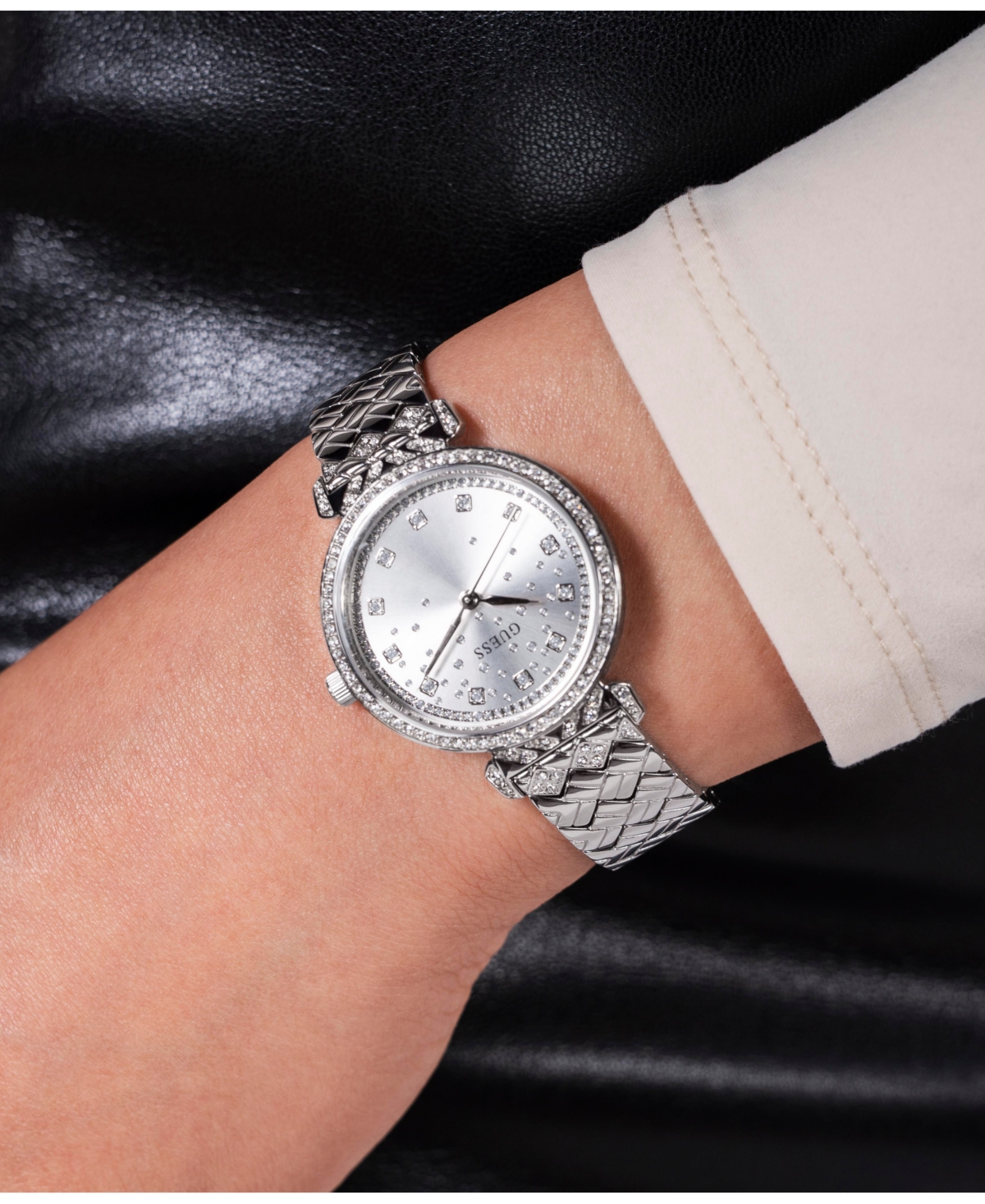 Guess Women's Analog Silver Tone Steel Watch 32mm In Silver