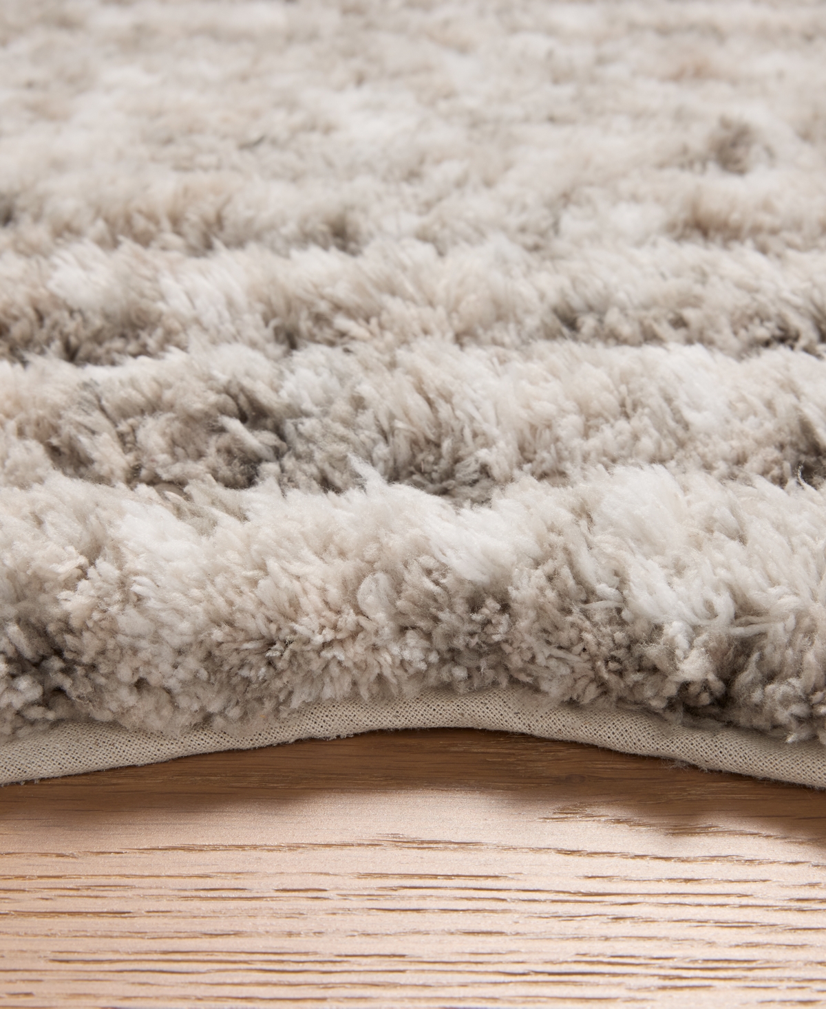 Loloi Niki Scallop Skid-resistant Bath Rug, 20" X 32" In Gray