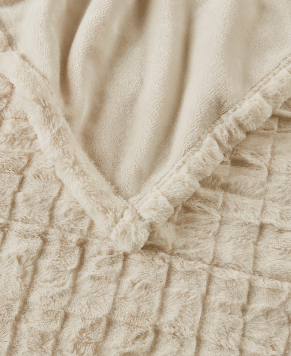 Beautyrest Zuri Electric Faux-fur Throw, 50" X 70" In Ivory Textured