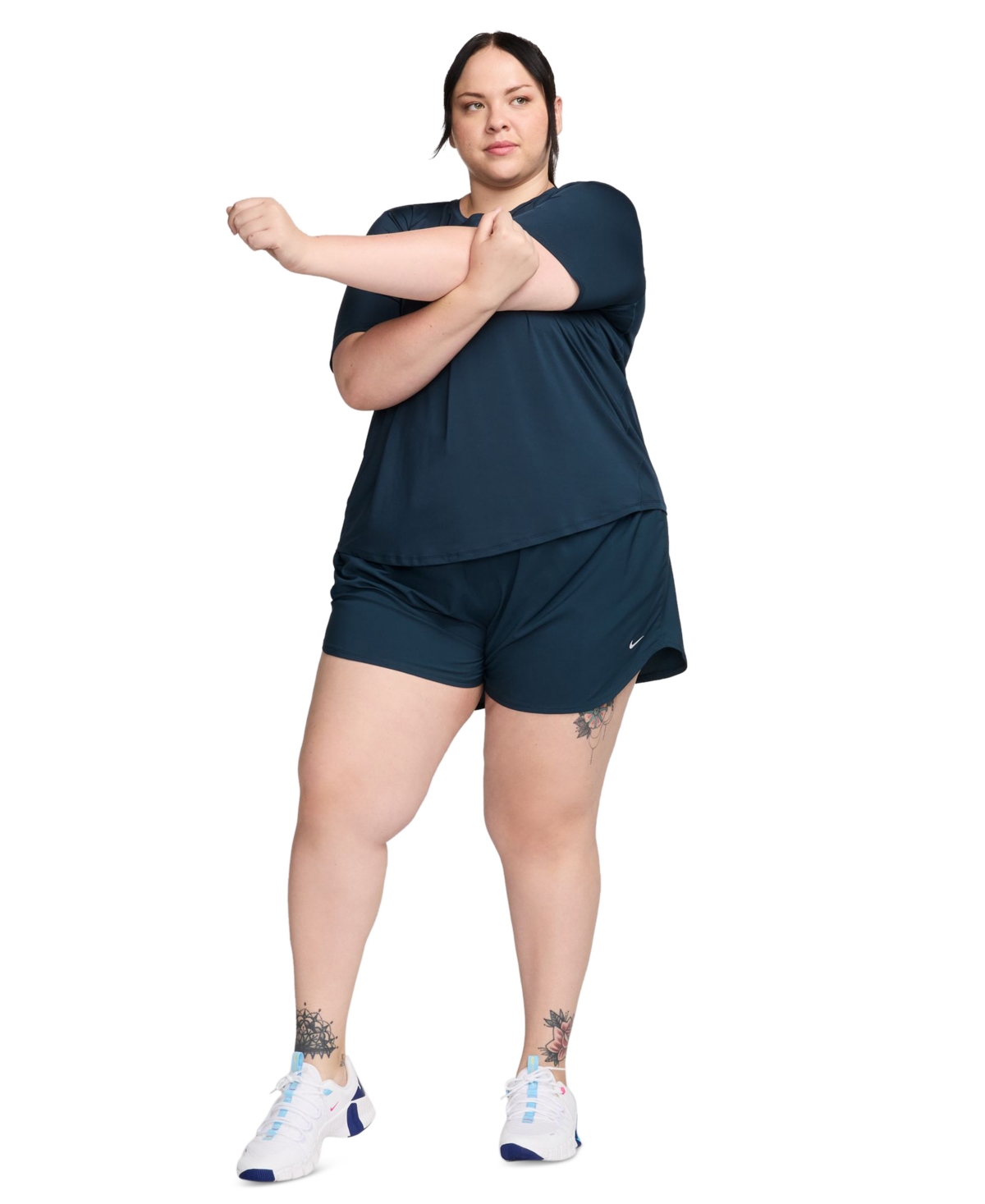 Nike One Classic Plus Size Dri-fit Short-Sleeve Top -bla