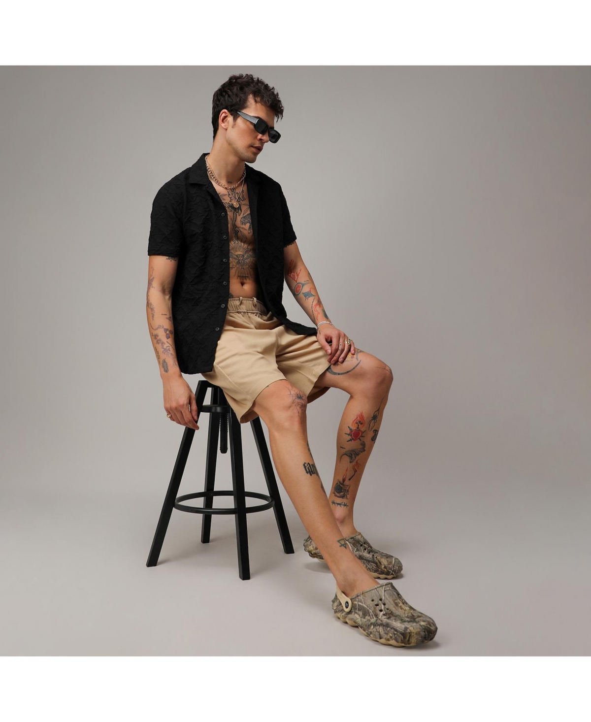 Campus Sutra Men's OnyxCrumble Textured Shirt - Black