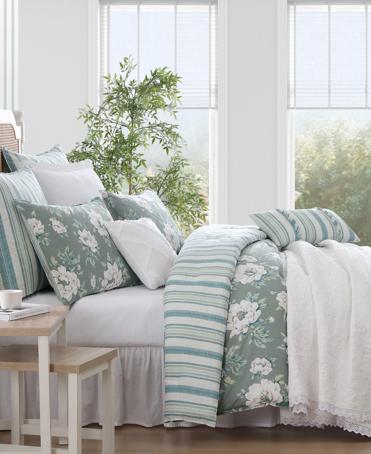 Laura Ashley Wisley Floral Reversible -Pc. Comforter Set