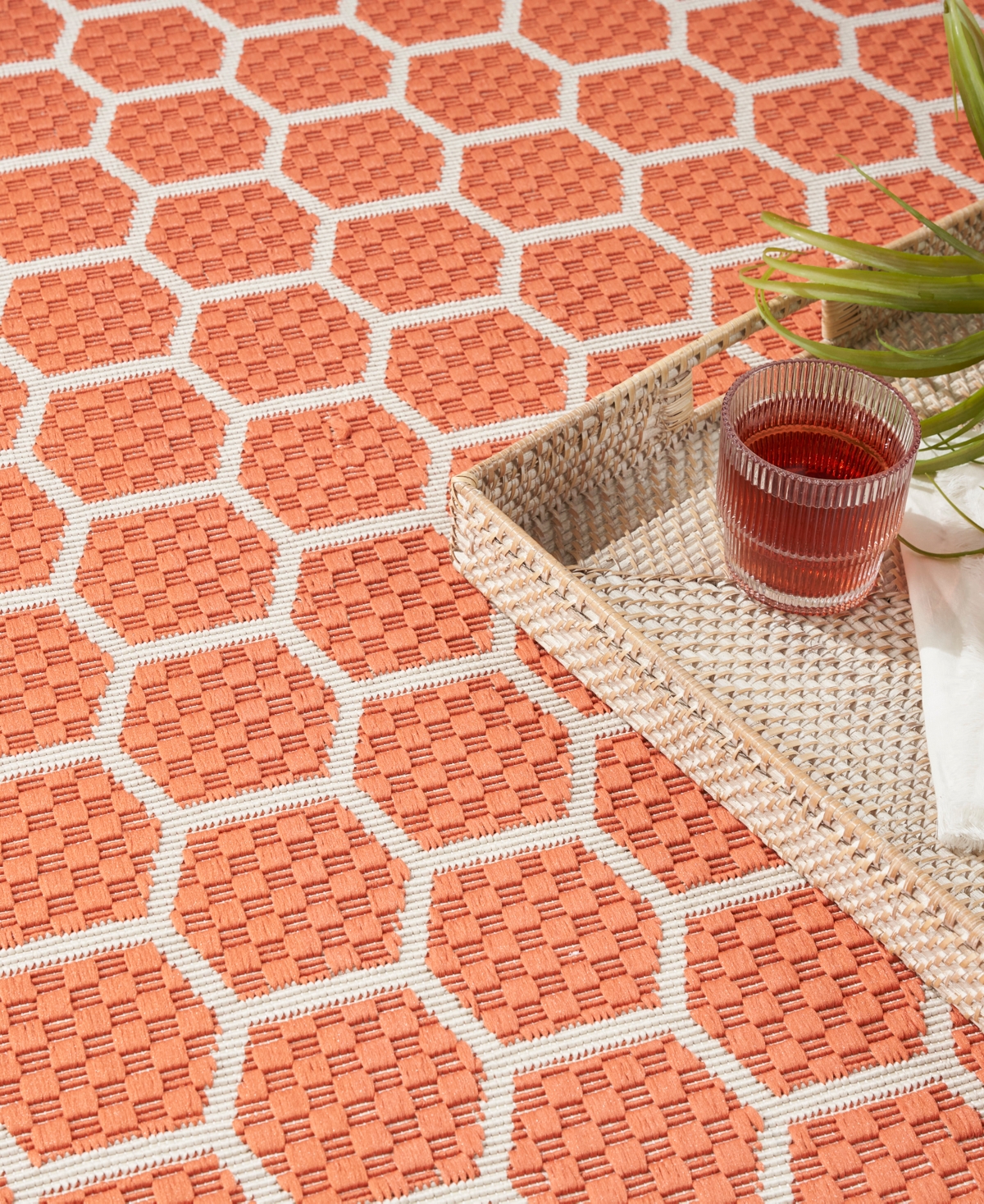 Nourison Home Twist Reversible Tws01 5'x7' Area Rug In Coral