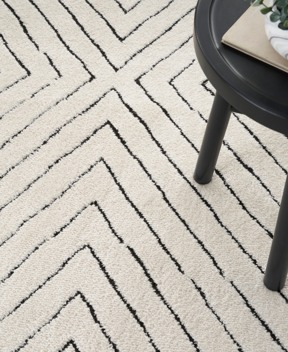 Nourison Home Modern Comfort Mnc01 5'3"x7' Area Rug In Ivory