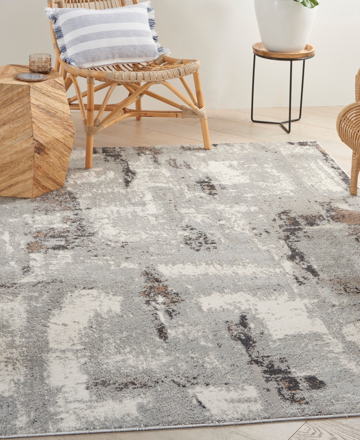 Nourison Home Elation Etn06 4'x6' Area Rug In Gray,ivory