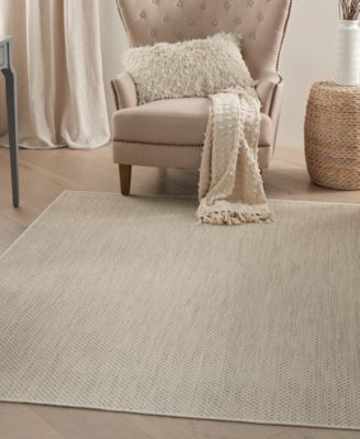 Courtyard COU01 4'x6' Area Rug