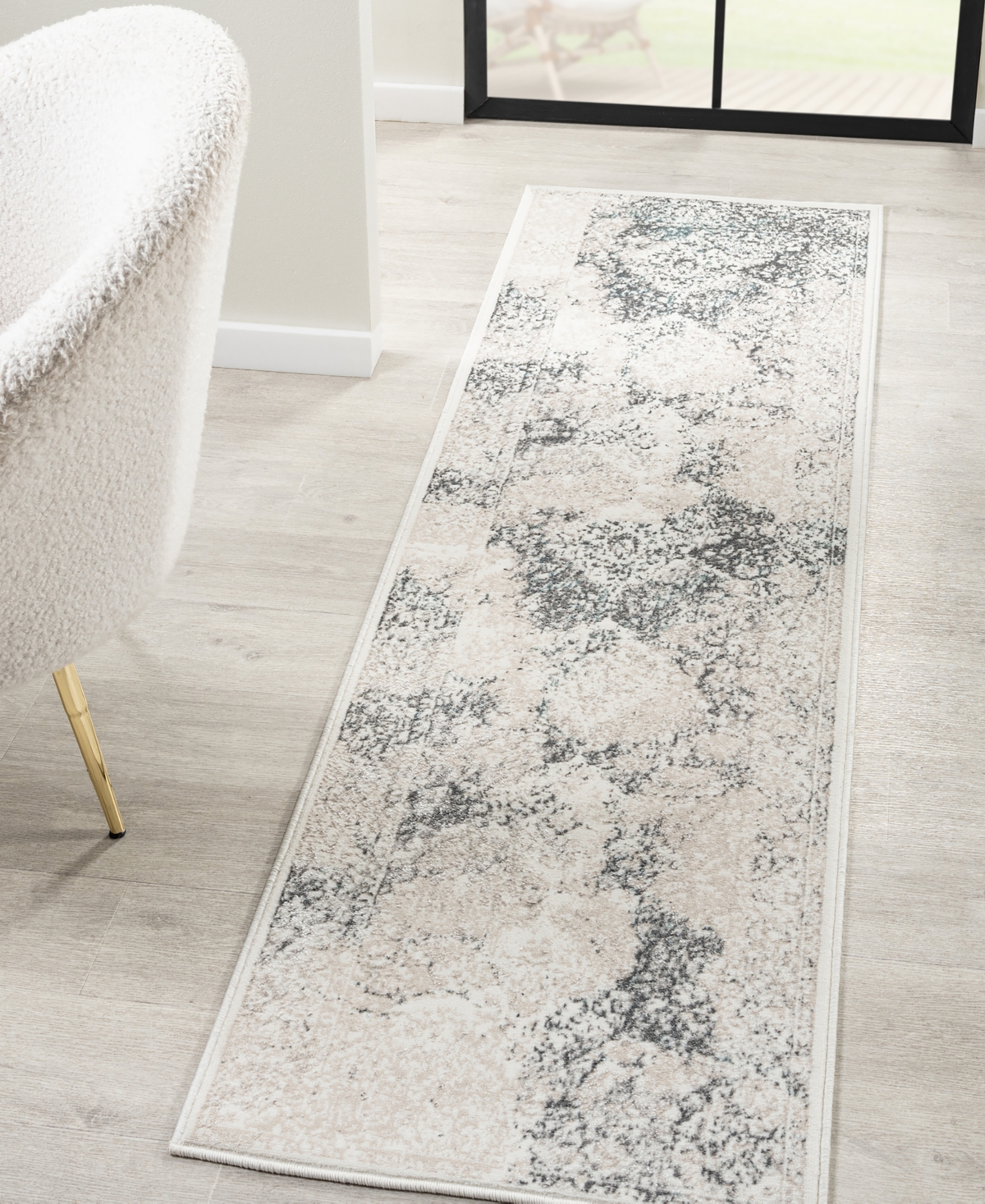 Lr Home Atlas Ant-056 2'x7' Runner Area Rug In Beige,blue