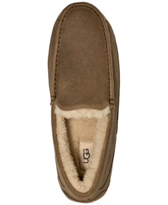 UGG® Men display picture 1
