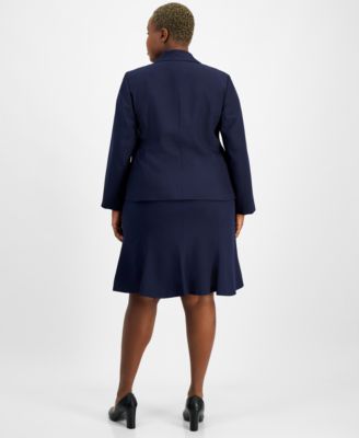 Plus Size Three-Button Jacket & Skirt Suit Set