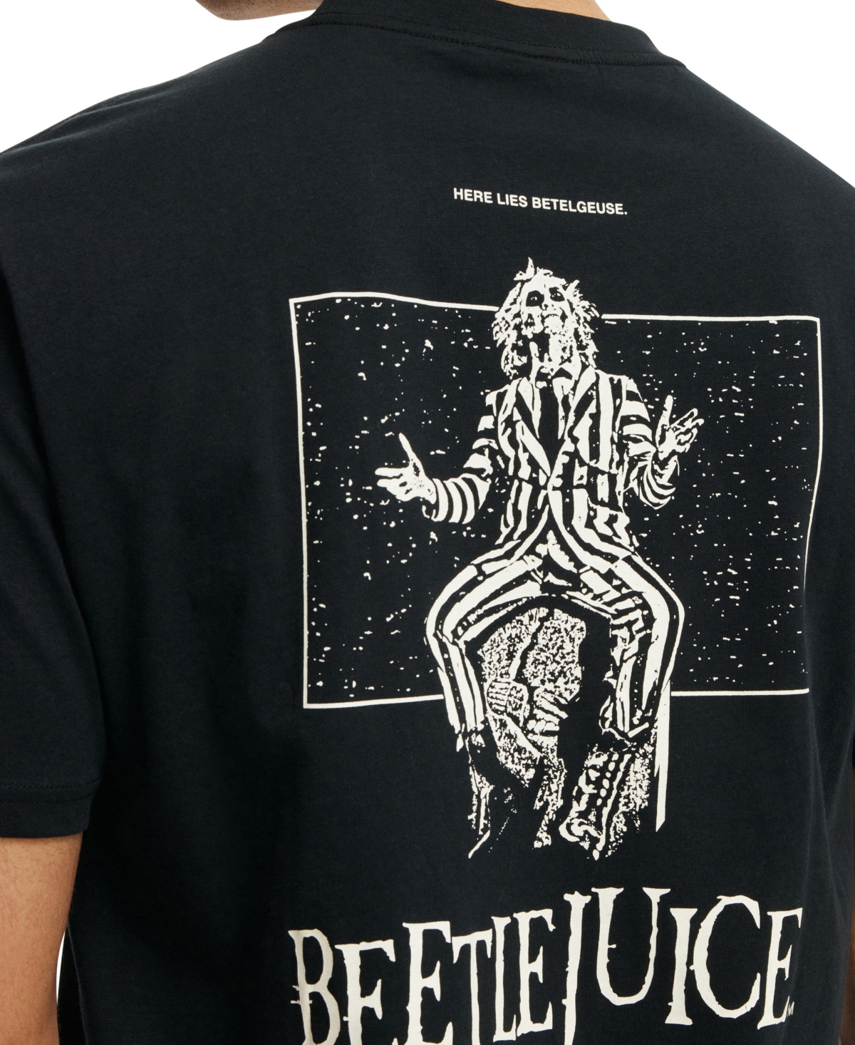 Cotton On Men's Loose Fit Movie And Tv T-Shirt -Beetlejuice - Here Lies