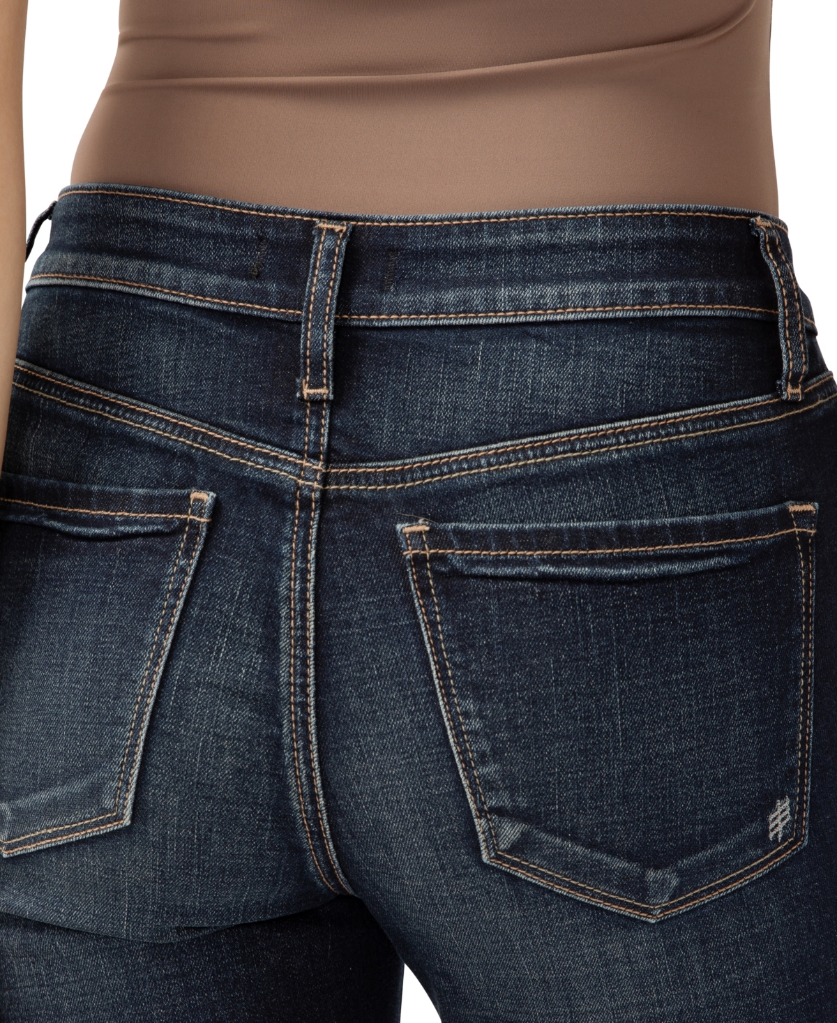 Silver Jeans Co. Women's Suki Mid Rise Curvy Fit Flare Jeans In Indigo