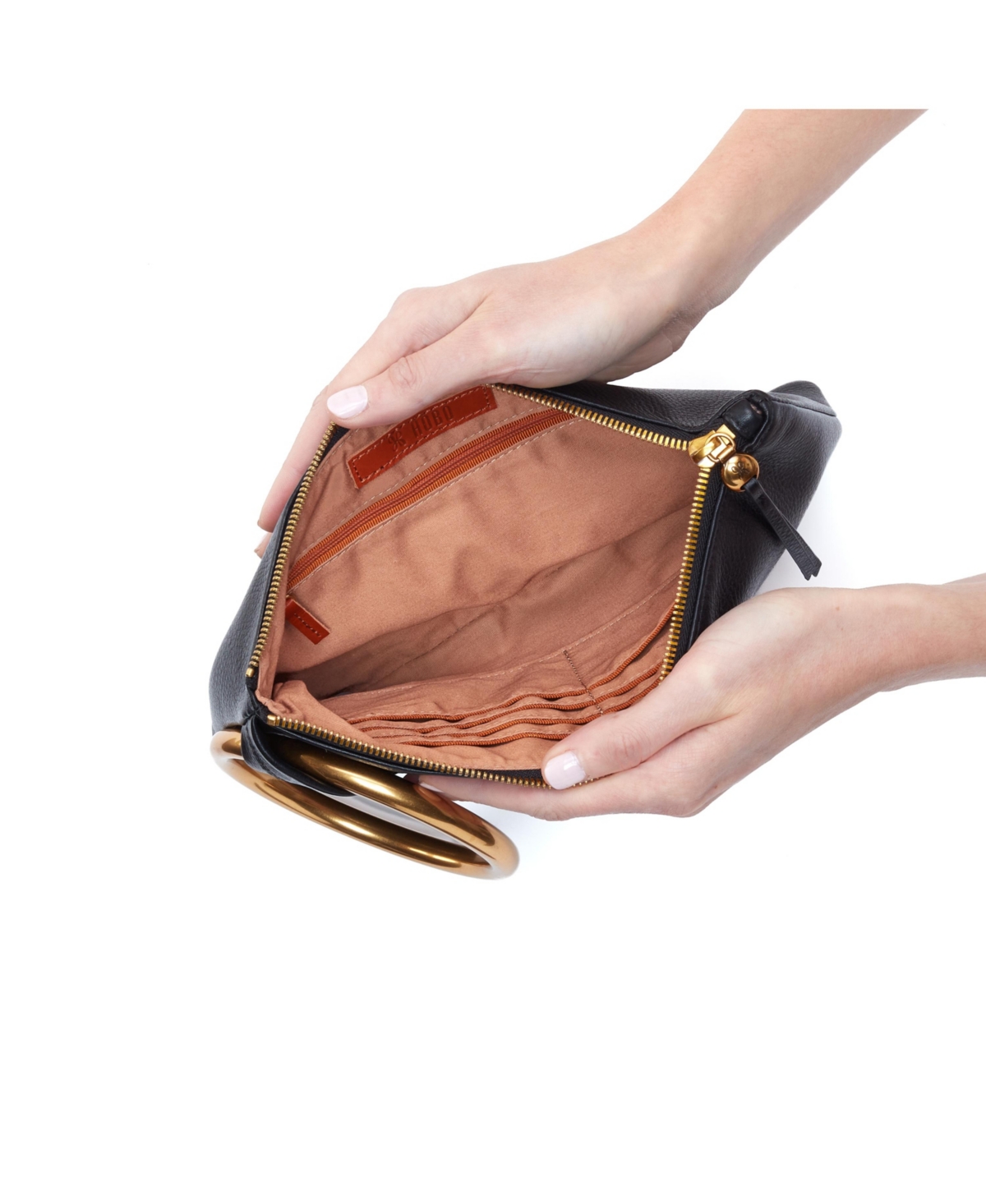 Hobo Sheila Hard Ring Clutch