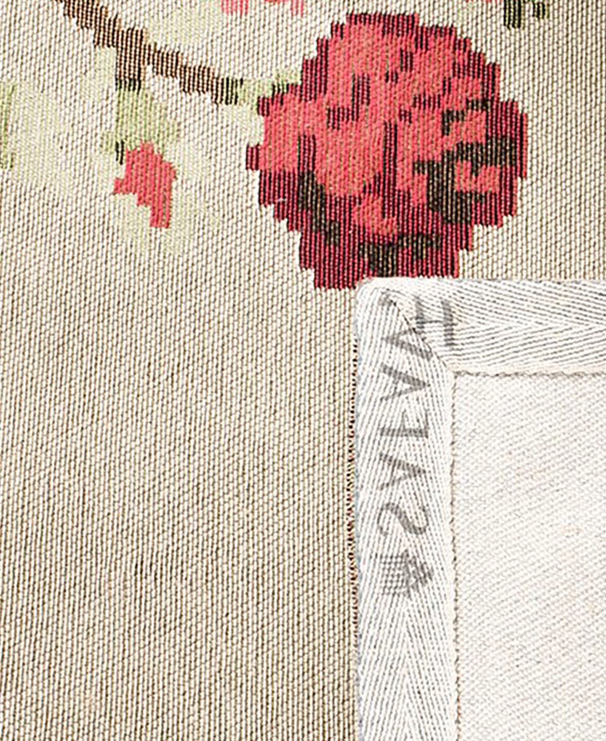 Safavieh Classic Vintage CLV115and Red Area Rug - Beige