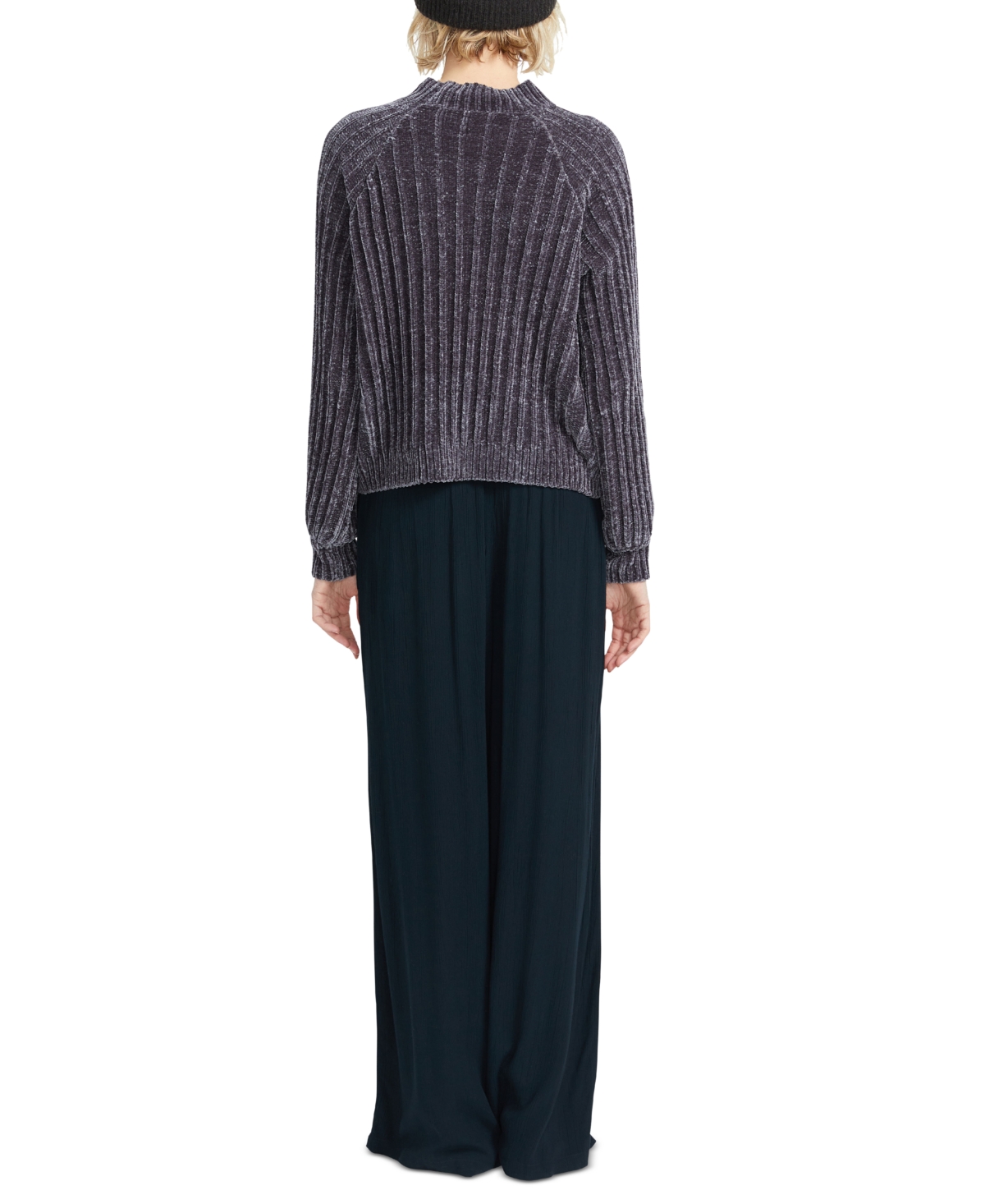 VOLCOM JUNIORS' SHE SAVAGE MOCK-NECK CHENILLE SWEATER 